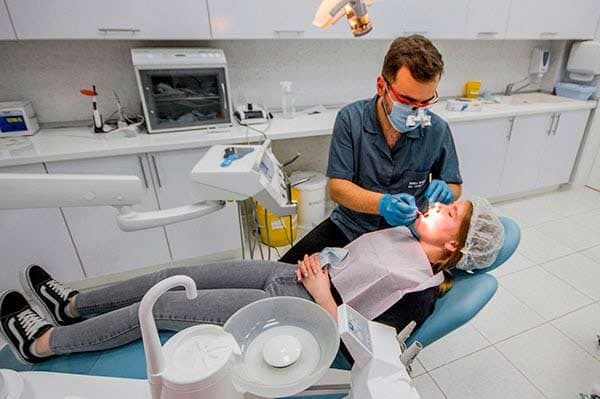 Профессиональная гигиена полости рта со скидкой